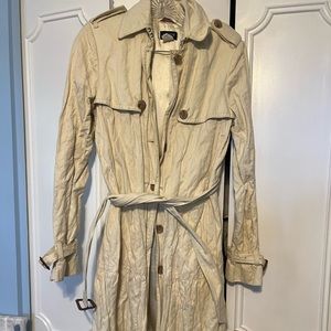 Vintage J Crew trench coat. Size 6. Cotton crinkled.